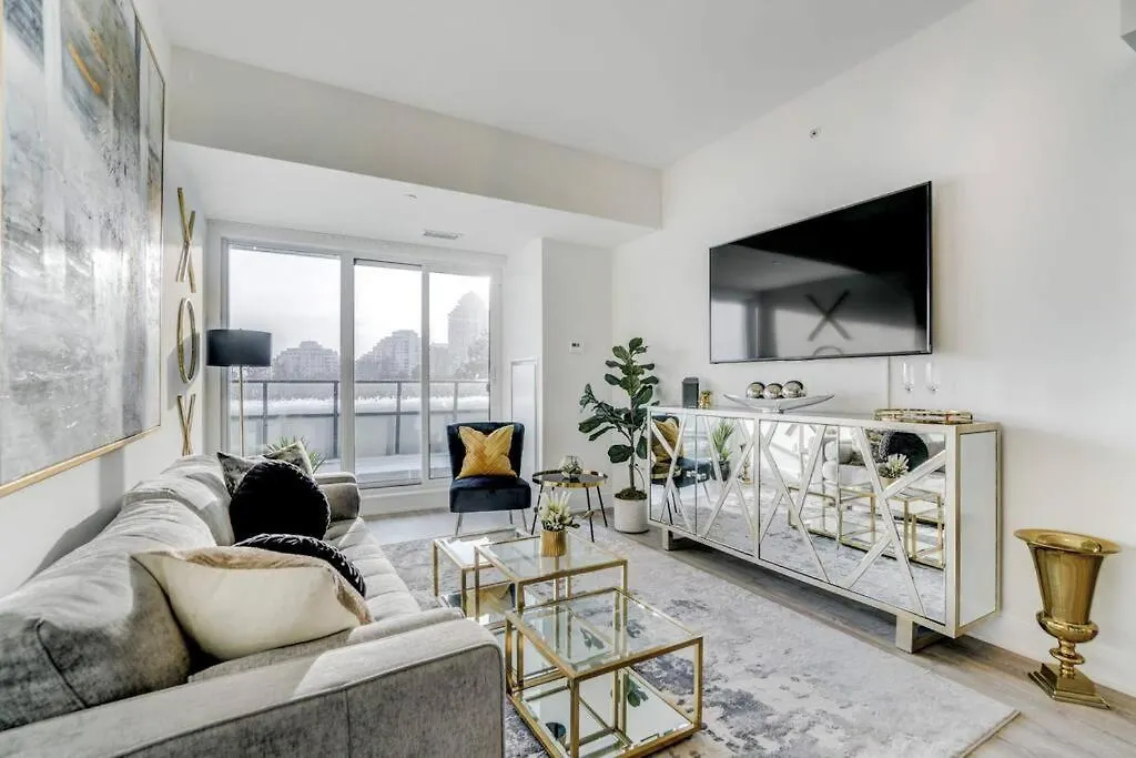 Waterfront Luxury Condo Toronto Apartment